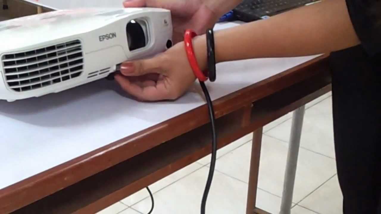 How to Operate Projector